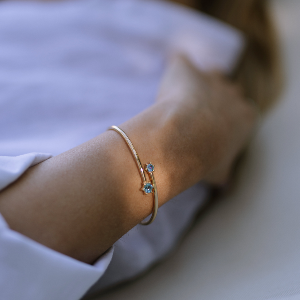 Arwen blue topaz bangle